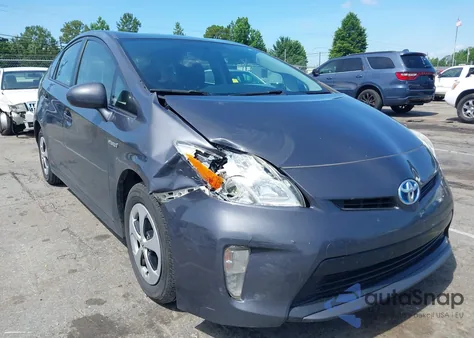 2015 Toyota Prius Three z USA, uszkodzony, nr VIN JTDKN3DU4F2004333